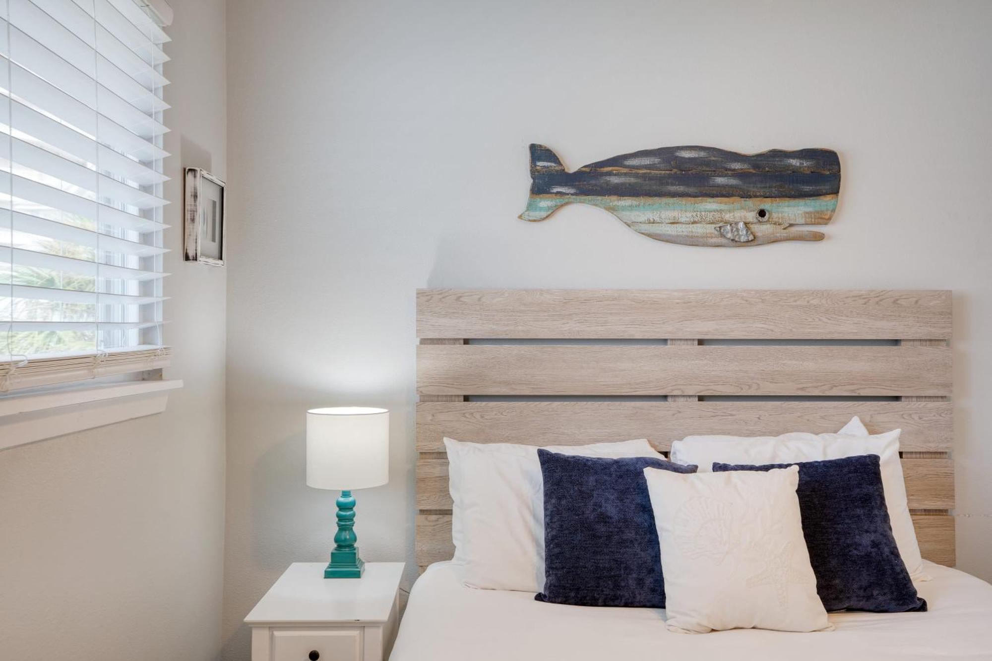 Holiday home 4113 Danny Dr By Avantstay Pool Near The